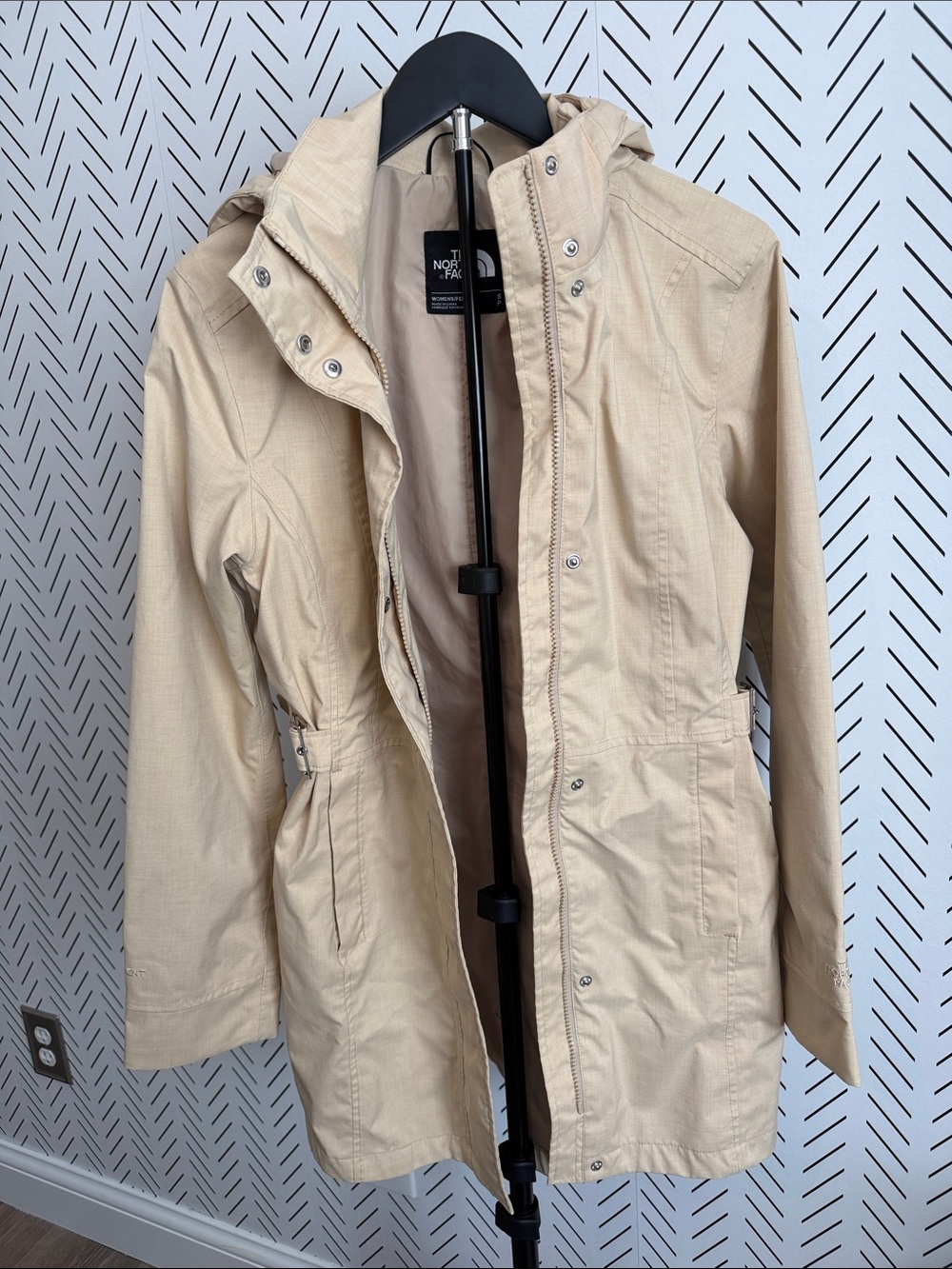 The North Face Women's Light Beige Hooded Trench Coat